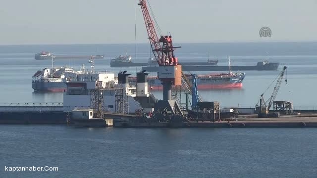 Samsun Limanı&#039;nda Bekletilen Rus Bandıralı Gemi