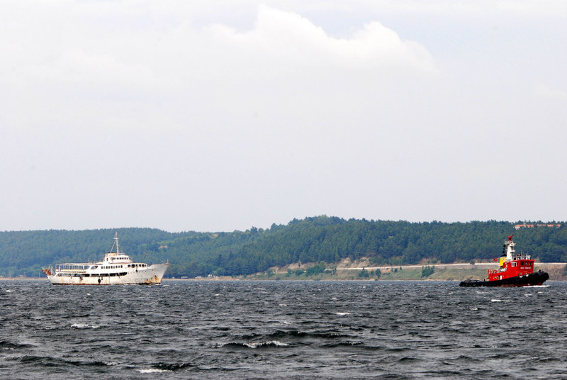 Söküme Giden Gemi Çanakkale'den Geçti