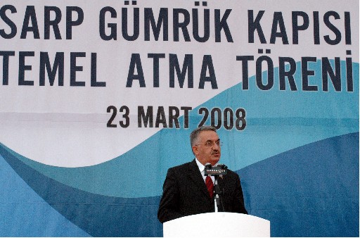 Sarp Sınır Kapısında Tadilat Başladı