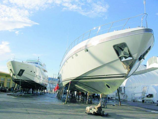 Serbest Bölgelerdeki Gemi Sanayi Duruyor