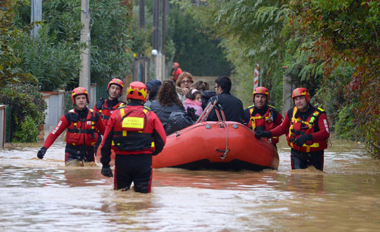 İtalya'da Sel Felaketi 3 Can Aldı
