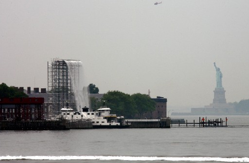 New York'ta Anıt Şelaleler