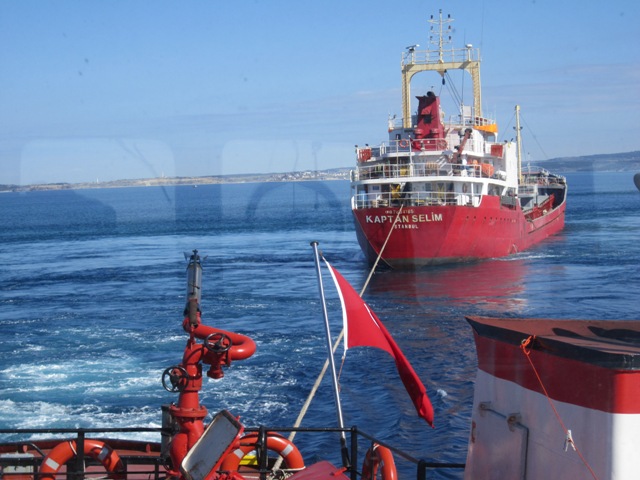 Karaya  Oturan &quot;Kaptan Selim Gemisi&quot;  Yüzdürüldü