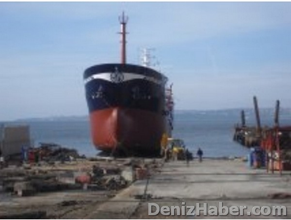 Gemi Tamirine Başlandı