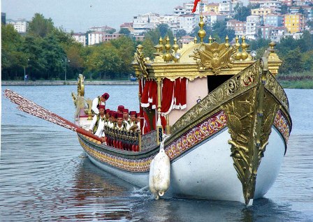 Geçmişten Günümüze İstanbuk Kayıkları