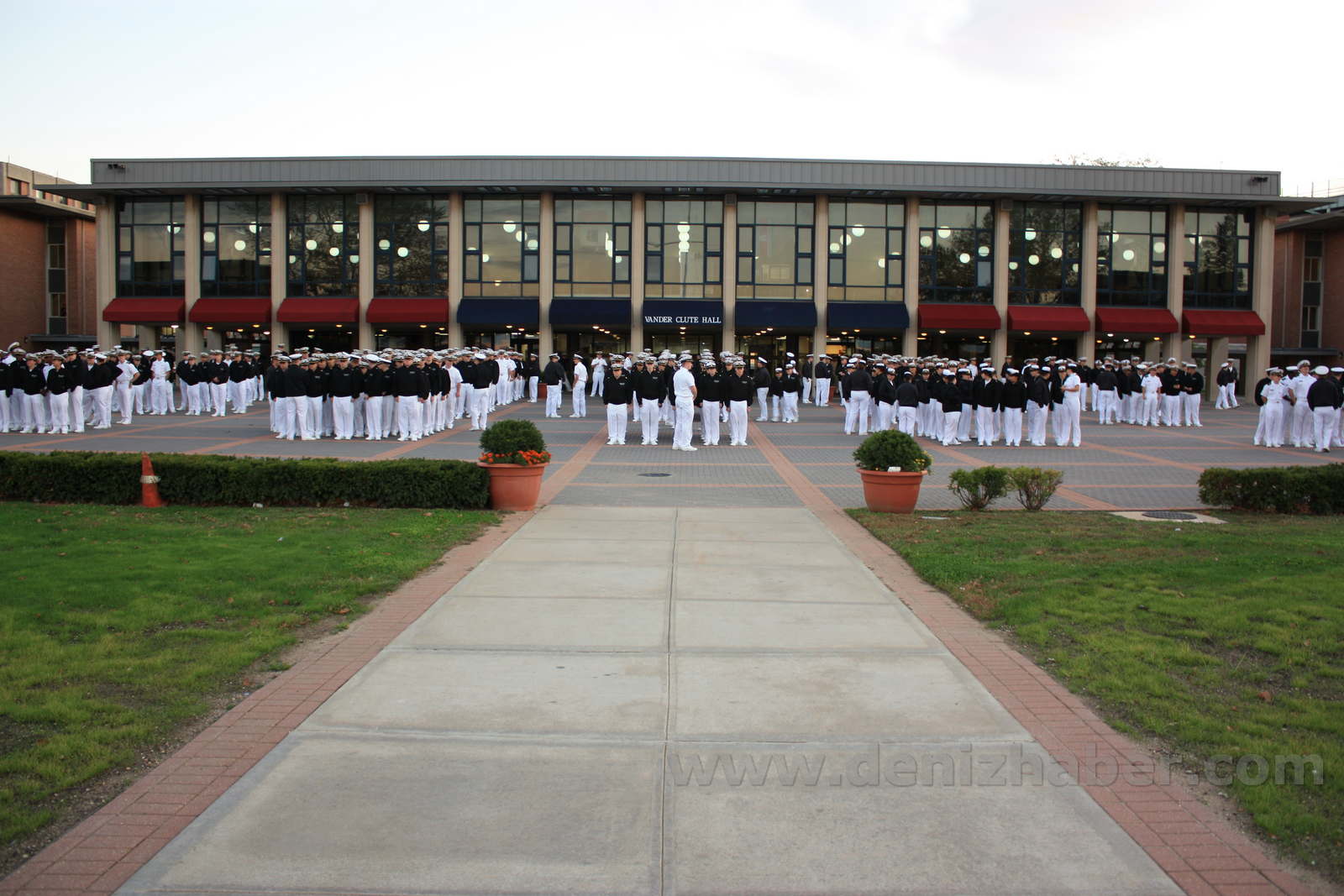 Şehitlerimize ABD'de Saygı Duruşu