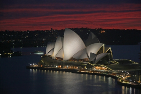 Dünyanın Uzak Uçlarında Eylem Başladı