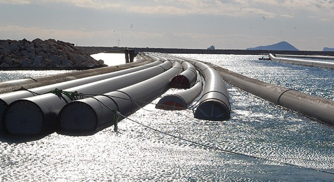 İlk Blok Deniz Tabanına Yerleştirildi