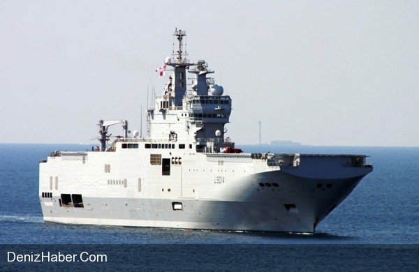 Rusya, Fransa'yı Gemi Üretmekle Tehdit Etti