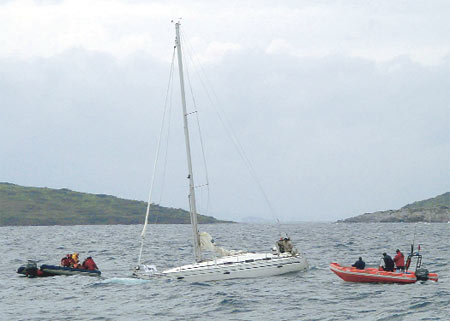 Yelken Yarışında İki Tekne Çarpıştı