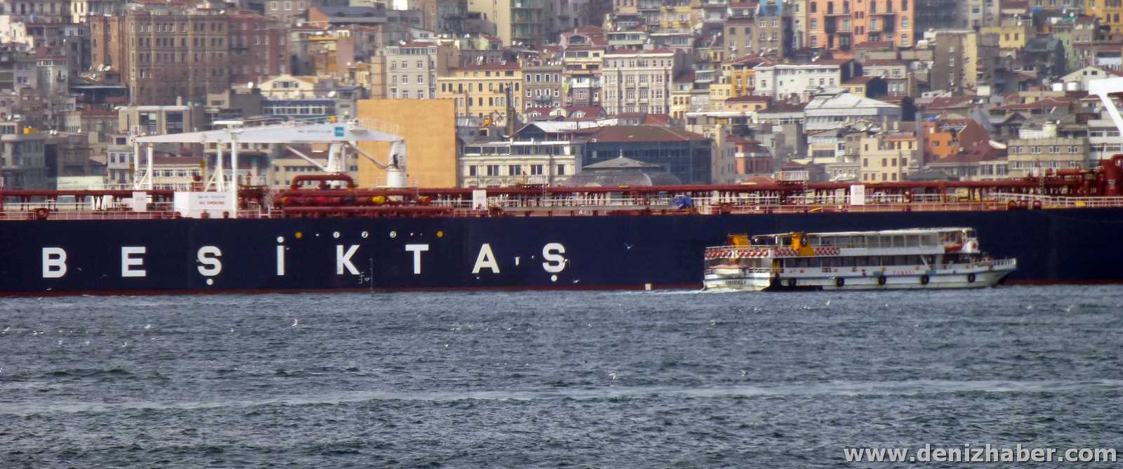 Beşiktaş Dardanelles Boğaz&#039;dan Geçti