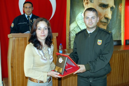 Balık Satarken Ülkeyi Gezen Eş Yılın Şöförü