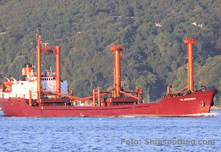 Karadeniz&#039;de Fırtına Gemileri Zorluyor