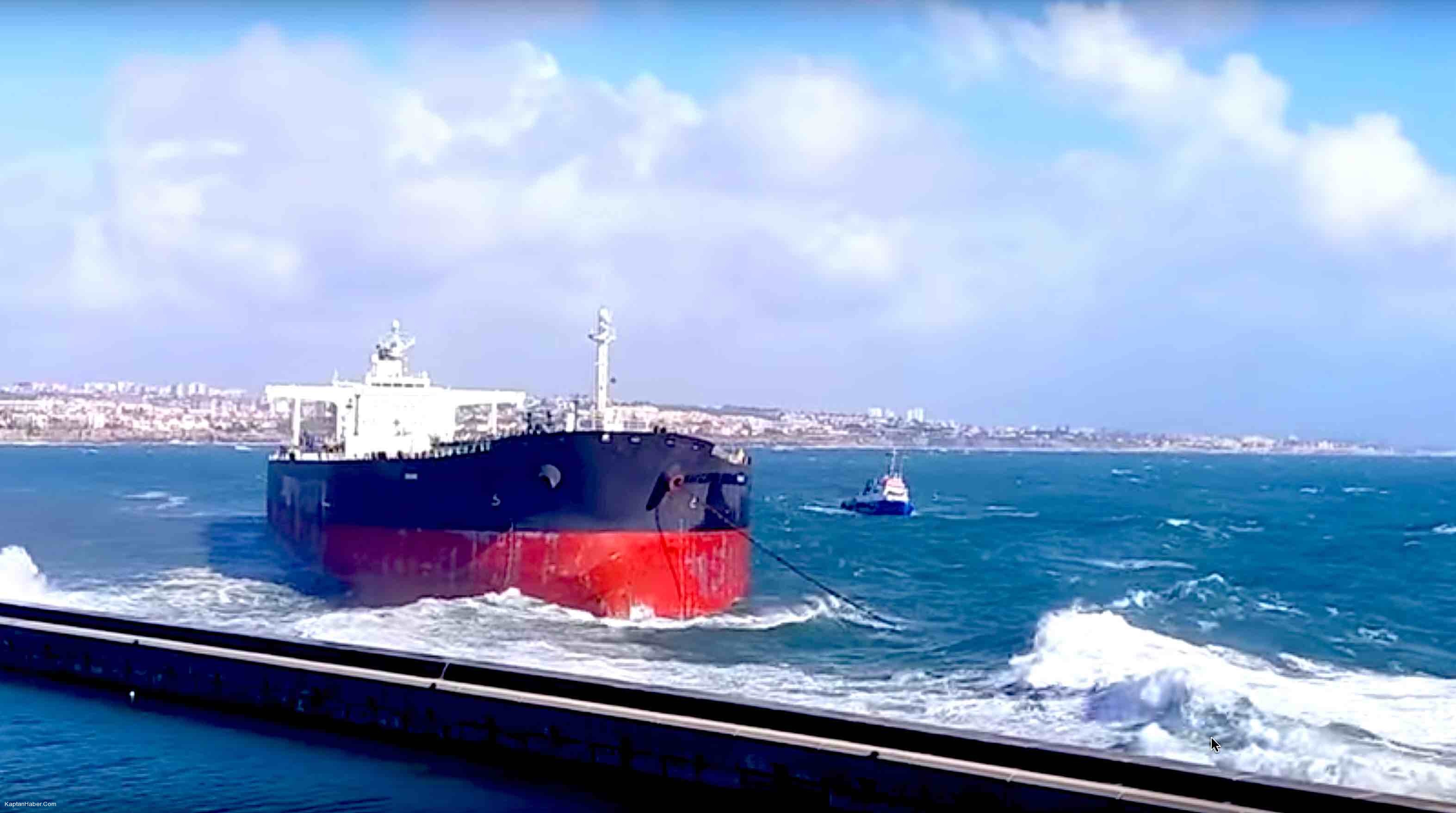 Teekay'ın Tankeri, M/T TOKYO SPIRIT  Lizbon'da Karaya Oturdu