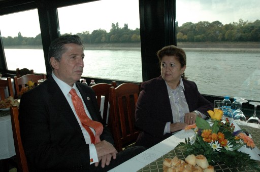 TBMM Başkanı Toptan; Tuna'da Tekne Gezisinde