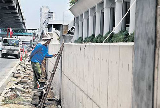 Tayland'lıları Hafta Sonu Fırtına Bekliyor