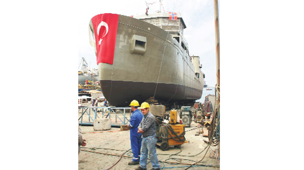 Tuzla’dan Norveç’e Gemi İhraç Edildi