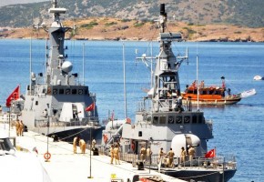 Türk Hücumbotlar Bodrum’da Demirledi