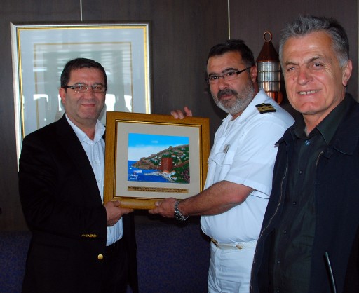 Turist Getiren Kaptana Plaket