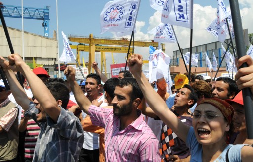 Dışarda Eylem İçerde Üretim Vardı