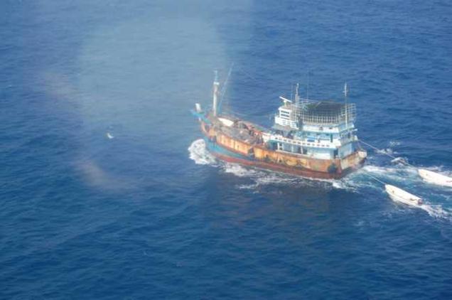 Hint Donanması, Korsan Gemisini Batırdı