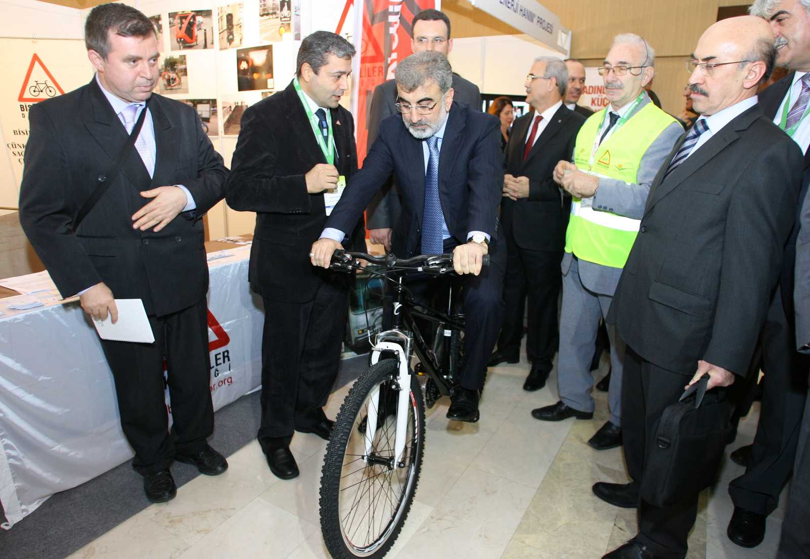 UEVF 2013 Bakan Yıldız tarafından açıldı