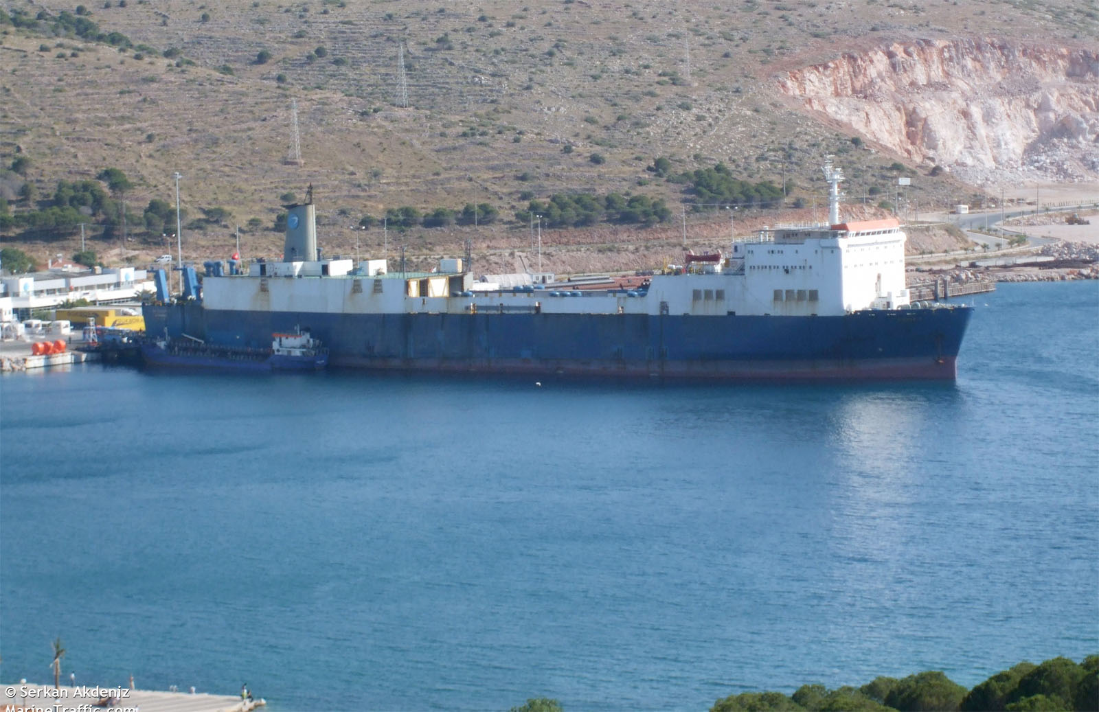 Kılavuz Kaptan Behzat Özgür Vefat Etti