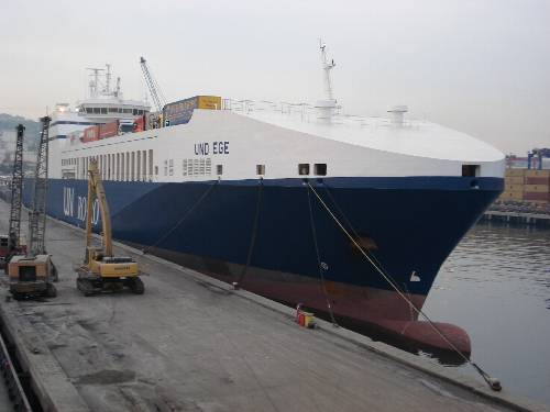 Nakliyeciler  birleşiyor