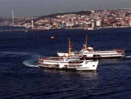 Boğazda Vapurlardan Korkutan Yaklaşma