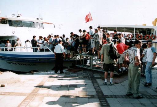 Yassıcaada&#039;ya Vapur Seferleri Başladı