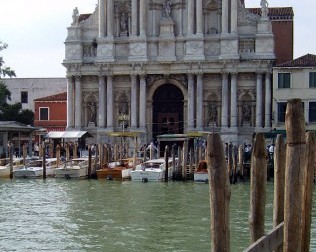 Venedik&#039;te İskele Değil Tren Garı