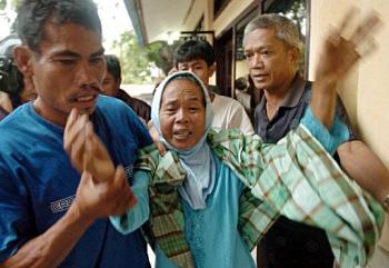 Endonezyalının Can Yeleği Muz Hevengi