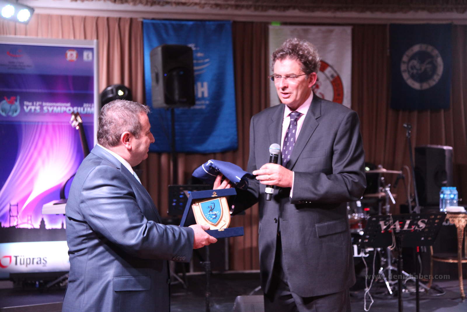 VTS Sempozyumu Gala Yemeği Verildi