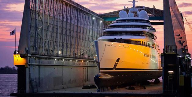 Dünyanın En Büyük Yatı Suyla Buluştu!