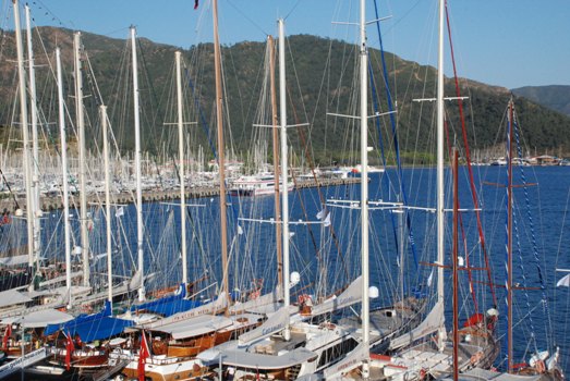 Milyon Dolarlık Lüks Yatlar Görücüye Çıktı