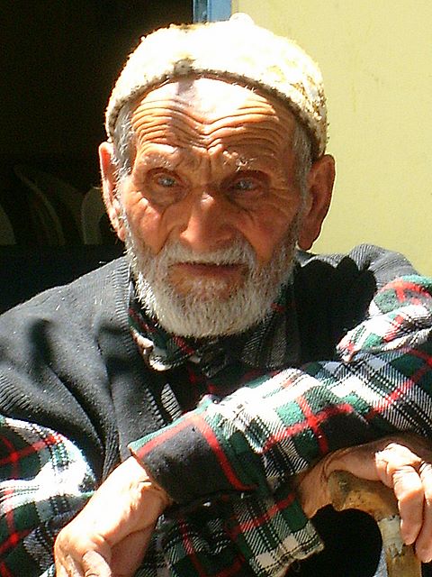 Hızla Yaşlanıyoruz