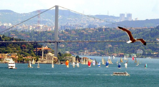 Boğaz'da Yat Yarışları Başladı