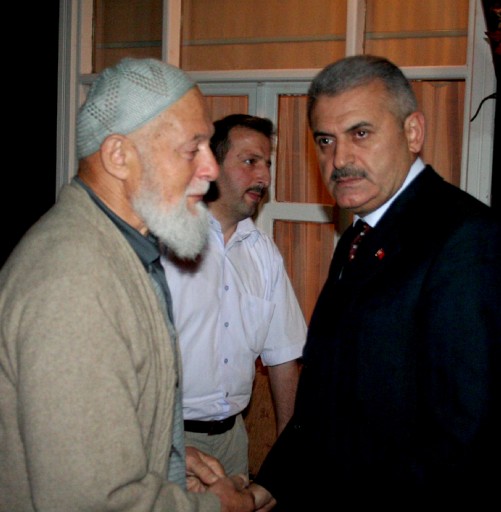 Bakan Yıldırım'dan Doğan'ın Ailesine Ziyaret