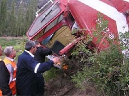 Motorin Yüklü Tren Raydan Çıktı