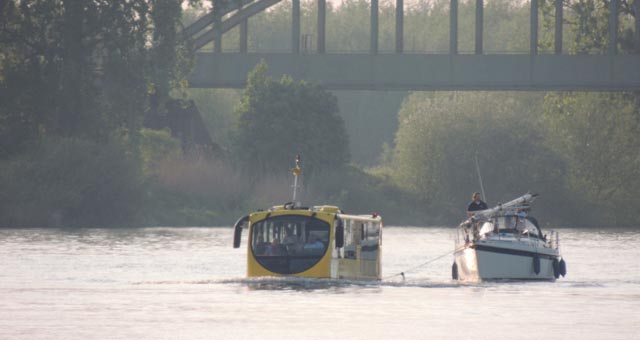 Haliç'in İki Yakası Yüzen Otobüsle Bağlanacak
