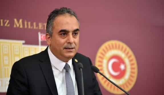 AK Parti’li Eseyan: “AYM Eleştirilemez Değil”