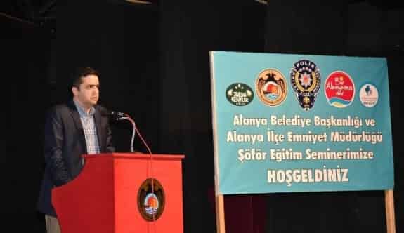 Alanya’da Belediye Şoförlerine Trafik Semineri