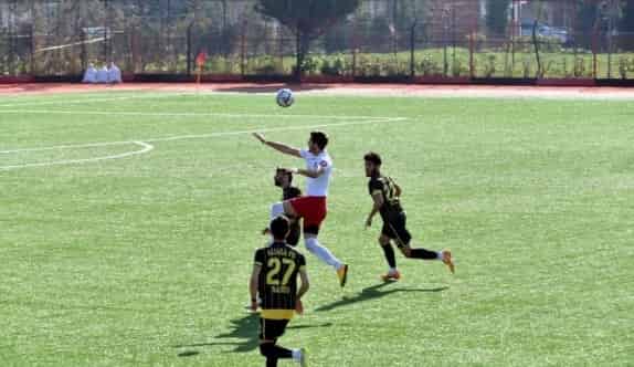 Aliağa, Şampiyonluğu Son Haftaya Bıraktı