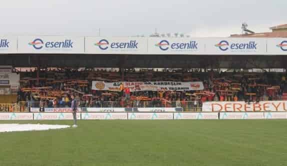 Alima Yeni Malatyasporlu Taraftarlardan İlginç Pankart