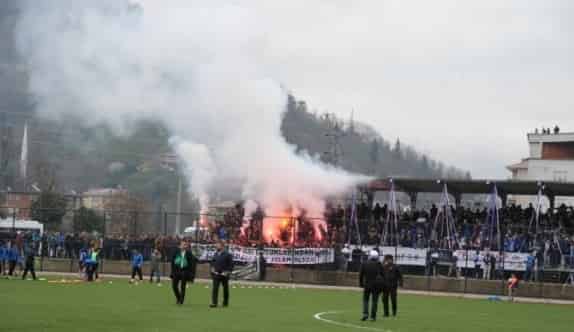 Amatör Maçı 10 Bin Kişi İzledi