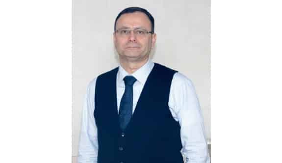 Aşut: &quot;Yeni Çağın Öncüleri Gençler Olacaktır&quot;