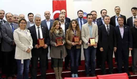 Aydın Sağlık-sen, Dünya Şampiyonu 112 Ekibini Ödüllendirdi