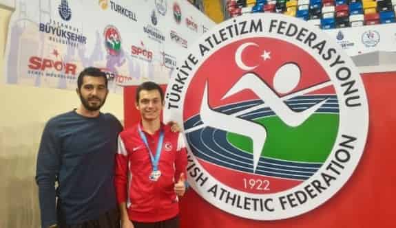 Aydınlı Atletten Gümüş Madalya