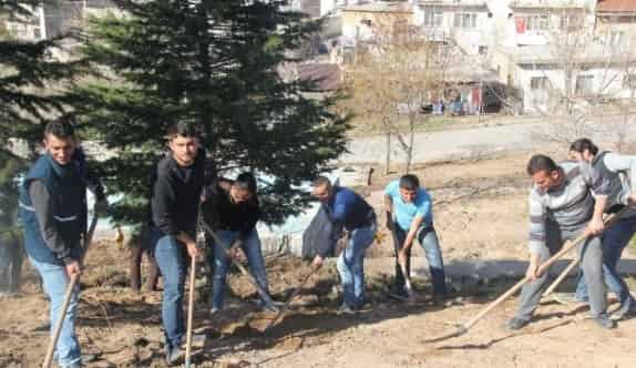 Bahçelievler Parkı Daha Modern Hale Getiriliyor