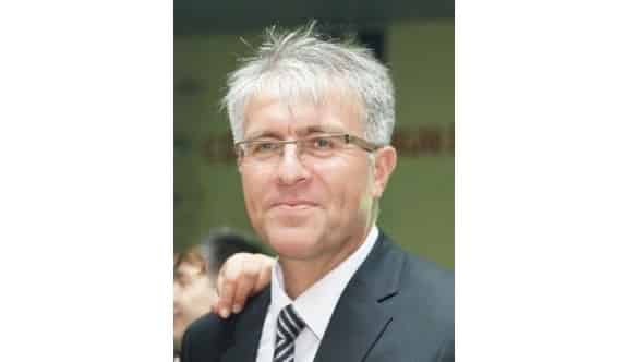 Banaz Şehidine Ağlıyor